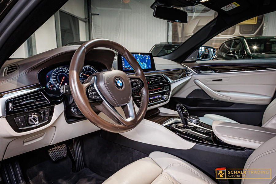 BMW 5 Serie 530i H&K|NAP|360Cam|Comfort stoel|HUD|Trekhaak