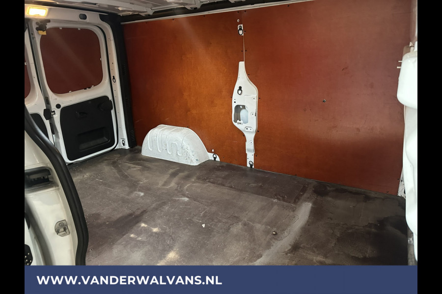 Renault Trafic 1.6 dCi 126pk L2H1 Euro6 Airco | Navigatie | Trekhaak | Cruisecontrol | Parkeersensoren Dakdragers, Bijrijdersbank