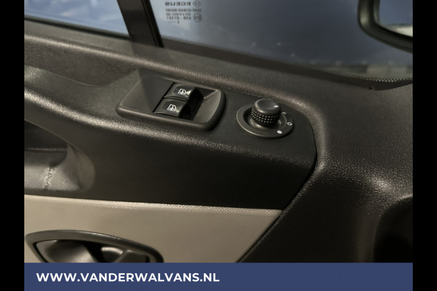 Renault Trafic 1.6 dCi 126pk L2H1 Euro6 Airco | Navigatie | Trekhaak | Cruisecontrol | Parkeersensoren Dakdragers, Bijrijdersbank