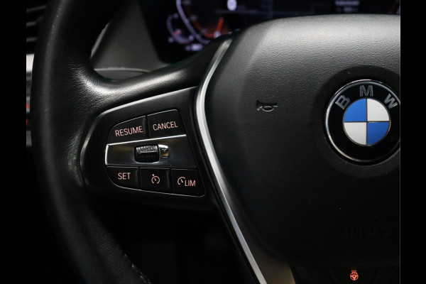 BMW 1-serie 116i Business Edition [DIGITAL DASH, CRUISE CONTROL, APPLE CARPLAY, PDC V+A, STUUR EN STOELVERWARMING, CLIMATE CONTROL, NAVIGATIE, NIEUWSTAAT]