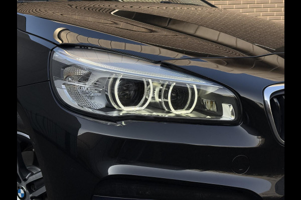 BMW 2 Serie Active Tourer 218i Sport | Sportleder | Head Up | Camera | Adaptive LED |Navi Plus | HiFi Premium