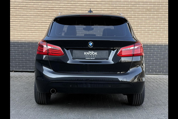 BMW 2 Serie Active Tourer 218i Sport | Sportleder | Head Up | Camera | Adaptive LED |Navi Plus | HiFi Premium