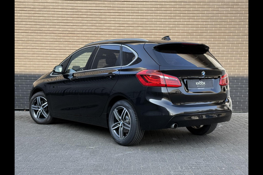 BMW 2 Serie Active Tourer 218i Sport | Sportleder | Head Up | Camera | Adaptive LED |Navi Plus | HiFi Premium