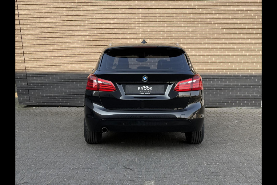 BMW 2 Serie Active Tourer 218i Sport | Sportleder | Head Up | Camera | Adaptive LED |Navi Plus | HiFi Premium