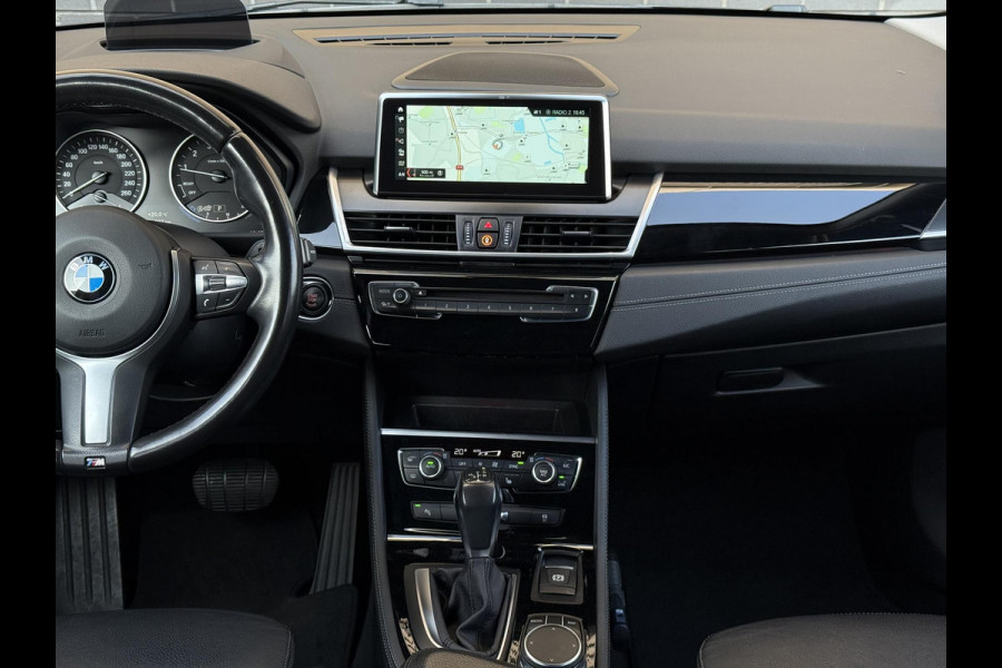 BMW 2 Serie Active Tourer 218i Sport | Sportleder | Head Up | Camera | Adaptive LED |Navi Plus | HiFi Premium