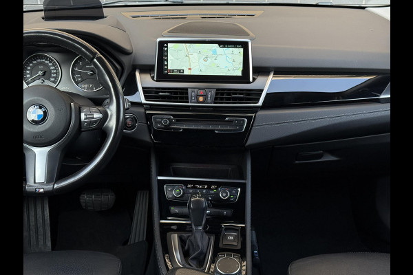 BMW 2 Serie Active Tourer 218i Sport | Sportleder | Head Up | Camera | Adaptive LED |Navi Plus | HiFi Premium