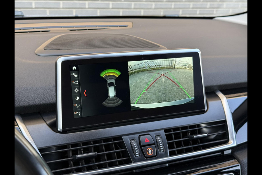 BMW 2 Serie Active Tourer 218i Sport | Sportleder | Head Up | Camera | Adaptive LED |Navi Plus | HiFi Premium