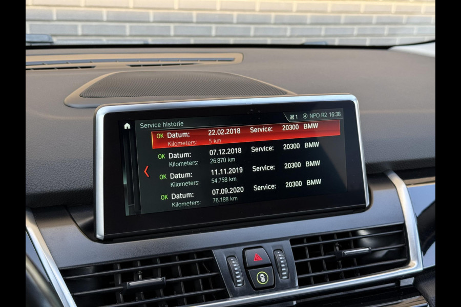 BMW 2 Serie Active Tourer 218i Sport | Sportleder | Head Up | Camera | Adaptive LED |Navi Plus | HiFi Premium