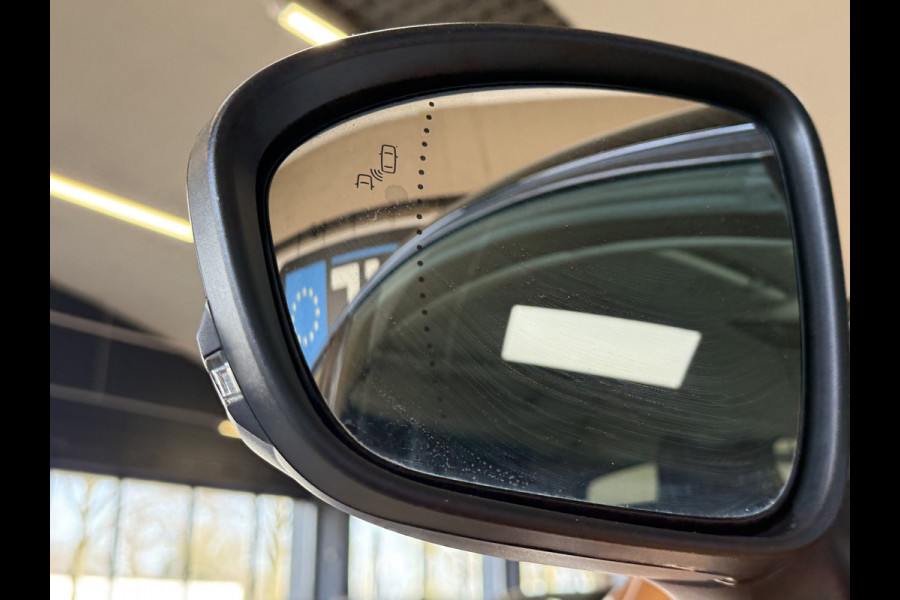 Renault Captur 1.3 TCe 130 Intens | Navi | ACC | Blindspot | Camera | PDC V+A | Stuurverwarming | 100% Dealer onderhouden!