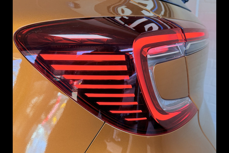 Renault Captur 1.3 TCe 130 Intens | Navi | ACC | Blindspot | Camera | PDC V+A | Stuurverwarming | 100% Dealer onderhouden!