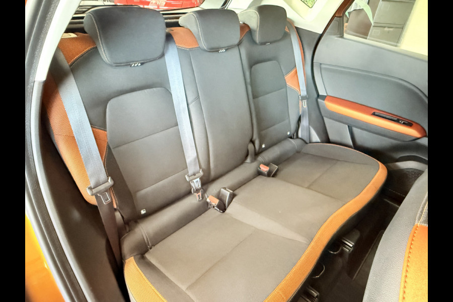 Renault Captur 1.3 TCe 130 Intens | Navi | ACC | Blindspot | Camera | PDC V+A | Stuurverwarming | 100% Dealer onderhouden!