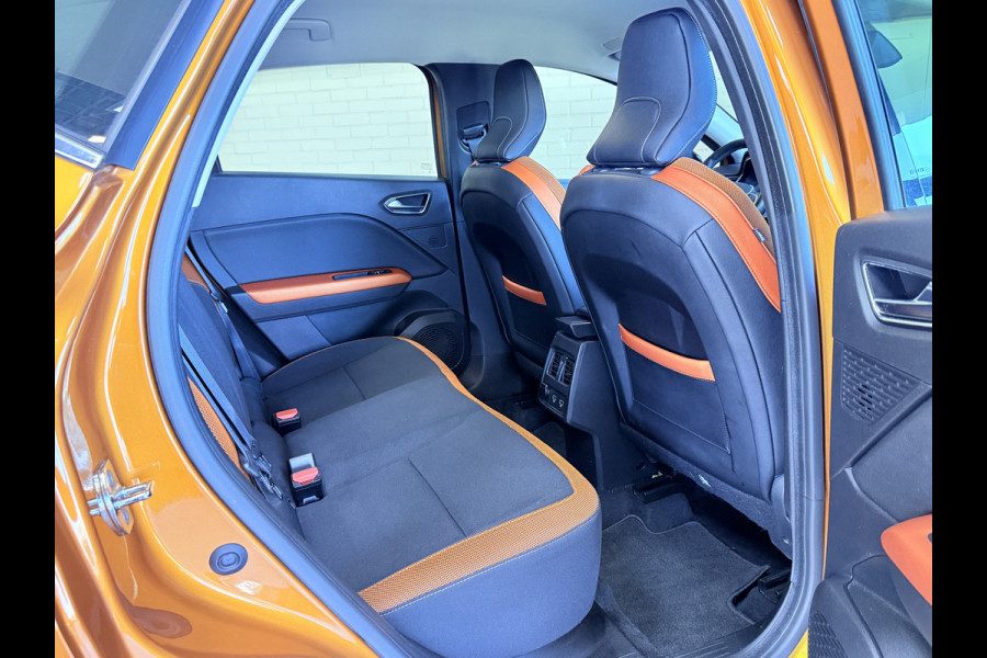 Renault Captur 1.3 TCe 130 Intens | Navi | ACC | Blindspot | Camera | PDC V+A | Stuurverwarming | 100% Dealer onderhouden!