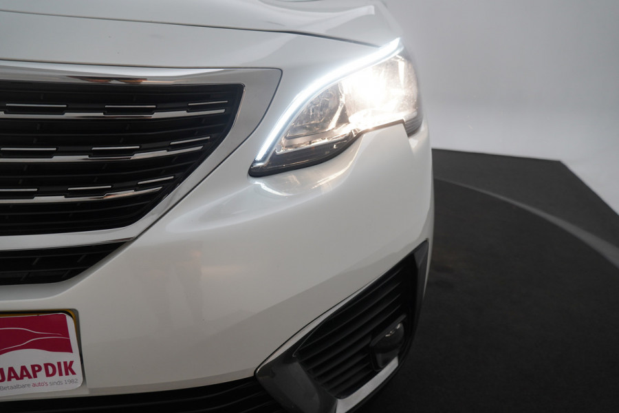 Peugeot 5008 BWJ 2020 1.2 PT 131PK Premium | NWE MOTOR | NWE KOPPELING | CLIMA | TREKHAAK | NAVI | 19'' LMV | HALF LEER | CARPLAY | CRUISE |