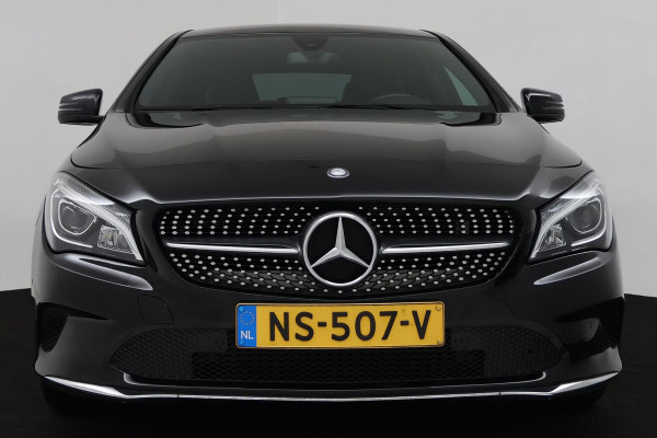 Mercedes-Benz CLA-Klasse 180 Lease Edition Plus (PARKEERSENSOREN, CRUISE CONTROL, NAVIGATIE, BLUETOOTH, NL-AUTO, GOED ONDERHOUDEN)