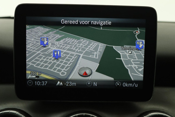 Mercedes-Benz CLA-Klasse 180 Lease Edition Plus (PARKEERSENSOREN, CRUISE CONTROL, NAVIGATIE, BLUETOOTH, NL-AUTO, GOED ONDERHOUDEN)