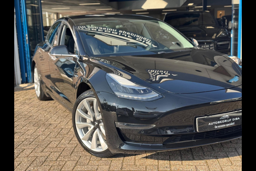 Tesla Model 3 Long Range AWD 75 kWh 2019 ZWART NAVI LM NAP