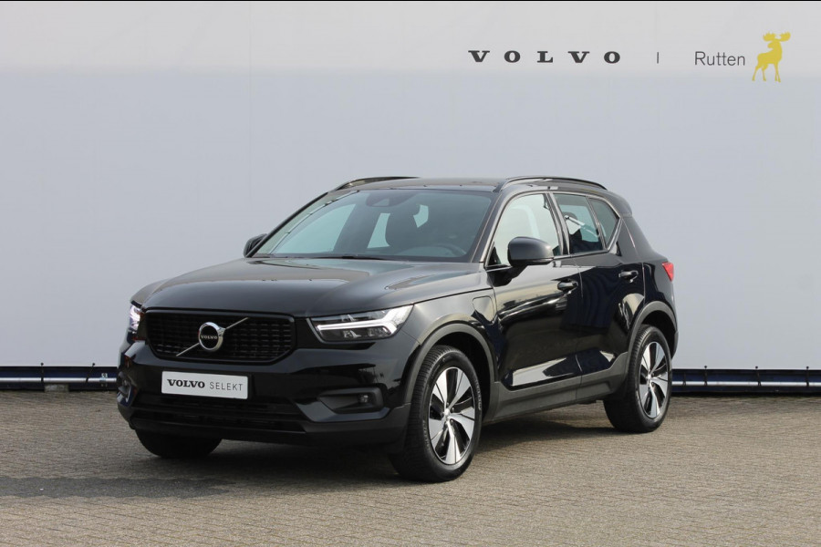 Volvo XC40 T4 211PK Automaat Recharge R-Design Expression Navigatie / Standkachel / 18" lichtmetalen velgen / Cruise Control / Climate Control / Keyless Entry / Camera achter