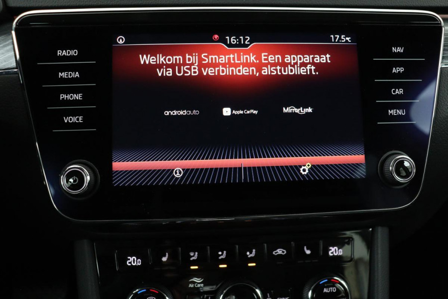 Škoda Superb 1.5 TSI Business Edition | Trekhaak | Stoelverwarming | Carplay | Camera | Full LED | Keyless | Navigatie | Memory