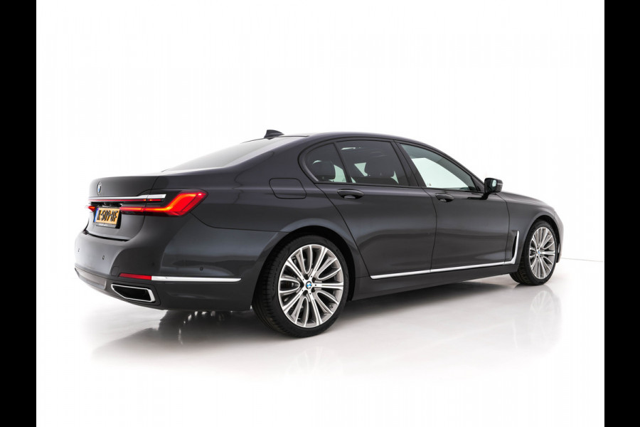 BMW 7 Serie 730d High Executive Aut. *PANO | HEAD-UP | CARBON-CORE | ADAPT.CRUISE | LASER-LED | SOFT-CLOSE | MASSAGE | NAPPA-LEATHER | HARMAN/KARDON-AUDIO | MEMORY-PACK | BLINDSPOT | TOP-VIEW | CARPLAY | DIGI-COCKPIT