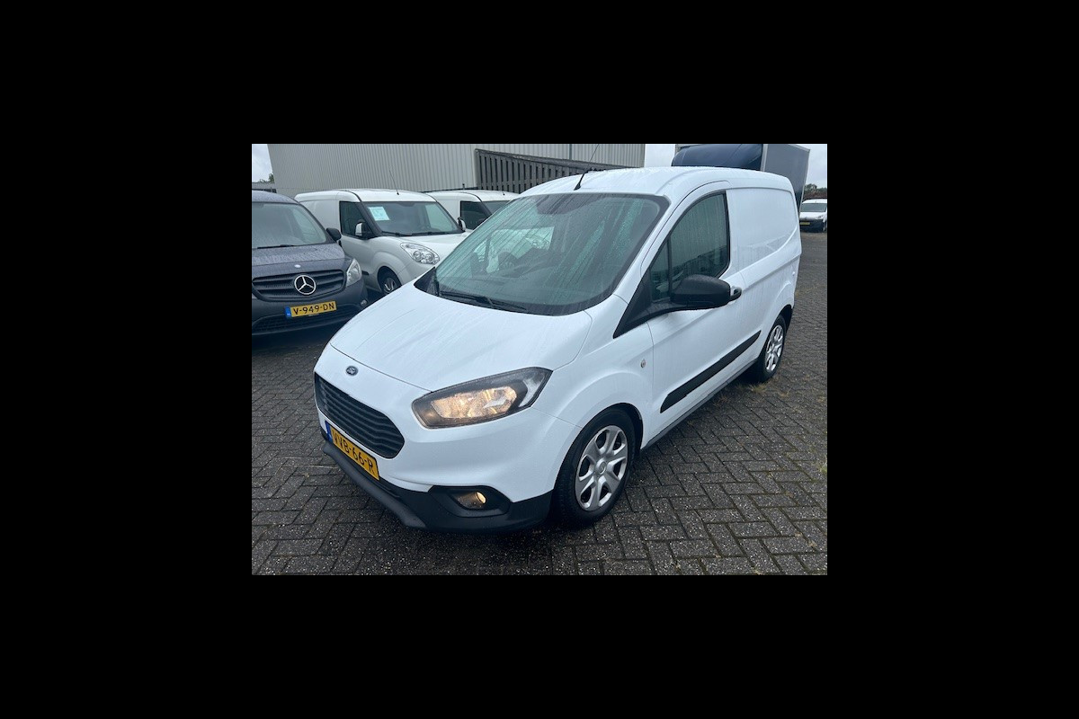 Ford Transit Courier 1.5 TDCI Ambiente Start&Stop AIRCO I APPLE CARPLAY I NAVIGATIE I COMPLETE ONDERHOUDSHISTORIE