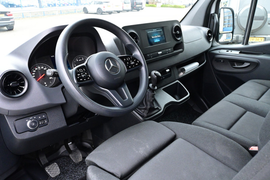 Mercedes-Benz Sprinter 317 CDI L2H2 MBUX met 360 Graden camera, Geveerde stoel