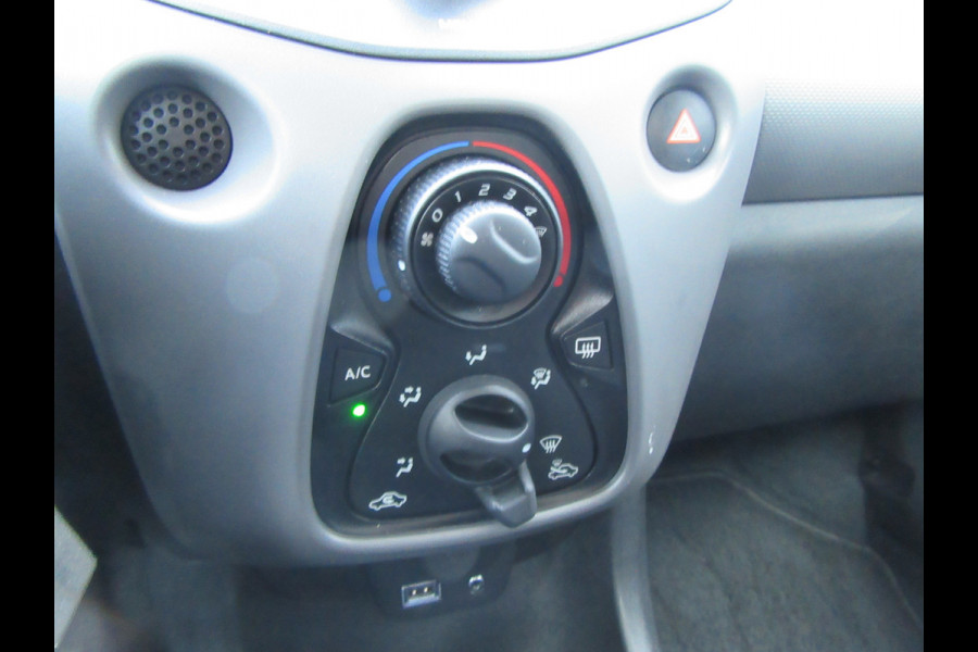 Peugeot 108 1.0 e-VTi Active, Airco, Bluetooth
