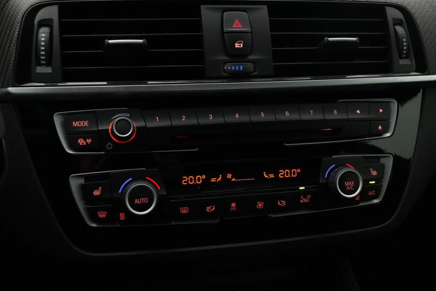 BMW 2 Serie Coupé M2 DCT Competition(Dealer OnderH, Carplay, M performance Remmen, StoelV, Harman/ Kardon, Lane Assist, Etc)