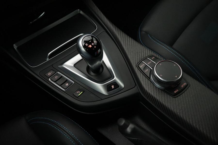 BMW 2 Serie Coupé M2 DCT Competition(Dealer OnderH, Carplay, M performance Remmen, StoelV, Harman/ Kardon, Lane Assist, Etc)