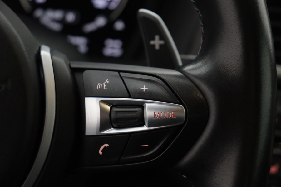 BMW 2 Serie Coupé M2 DCT Competition(Dealer OnderH, Carplay, M performance Remmen, StoelV, Harman/ Kardon, Lane Assist, Etc)