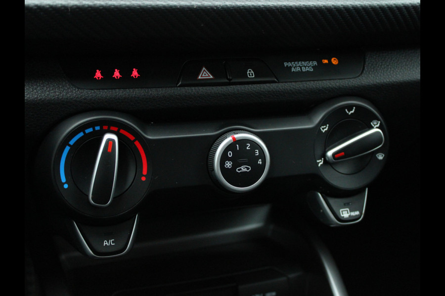 Kia Rio 1.0 T-GDi MHEV GT-Line CAMERA | HALF LEDER | CARPLAY |