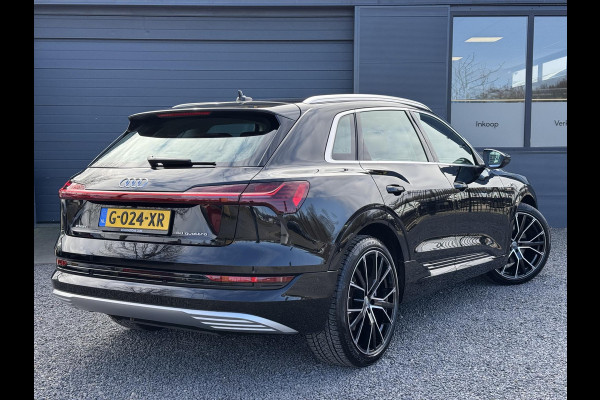 Audi e-tron e-tron 50 quattro Launch edition plus 71 kWh 2e Eigenaar,Navi,Clima,Cruise,Schuifdak,22" LM Velgen,Stoelverwarming,Trekhaak,Leder,BTW Auto,N.A.P,APK tot 12-2025