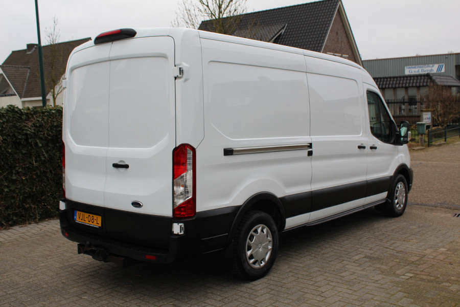 Ford Transit 350 2.0 TDCI 130PK Euro6 L3H2 Trend ✓ inbouwkasten ✓ trekhaak 2,5T ✓ navigatie ✓ camera ✓ apple carplay /  android auto