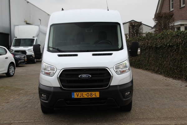 Ford Transit 350 2.0 TDCI 130PK Euro6 L3H2 Trend ✓ inbouwkasten ✓ trekhaak 2,5T ✓ navigatie ✓ camera ✓ apple carplay /  android auto