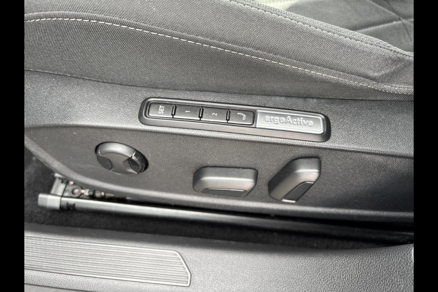 Volkswagen Golf 1.5 TSI Life Business | 130PK |