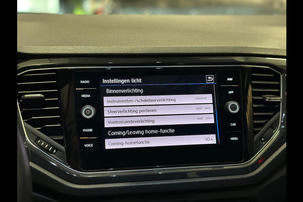 Volkswagen T-Roc 1.5 TSI|R-Line|PANO|BOMVOL!