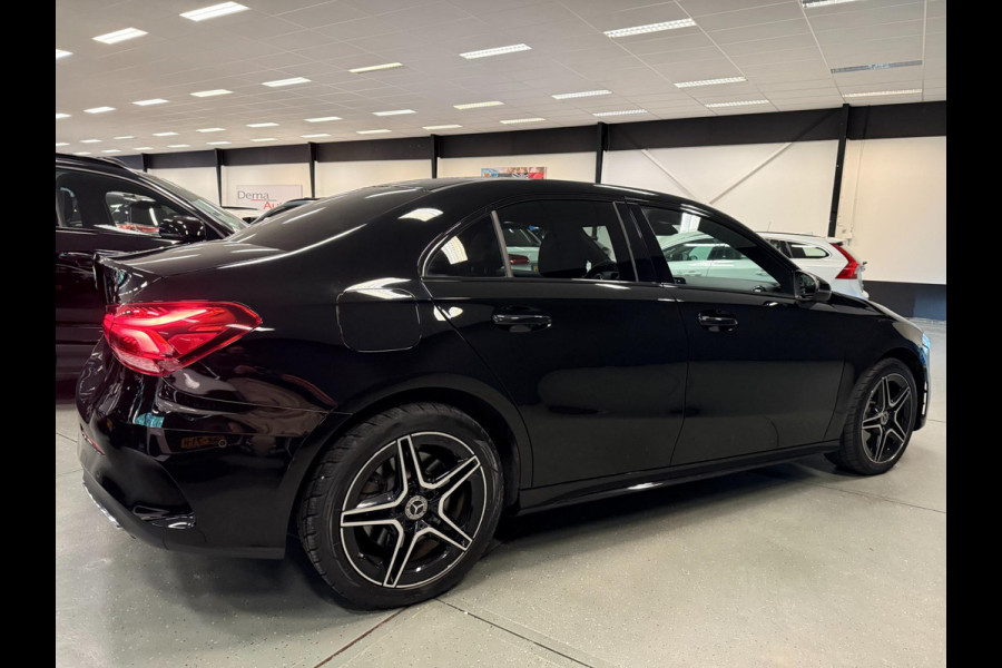 Mercedes-Benz A-Klasse 250 e AMG PREMIUM SFEERVERL/V-COCKPIT/NAVI/DAB/LED/CARPLAY/CRUISE///