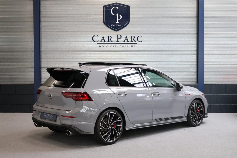 Volkswagen Golf 2.0 TSI GTI Clubsport 301+PK LED+IQ/PANO/HALF LEER+ALCANTARA+S.VERWARMING/19"/CAM/LINE/ACC/ECC/12 MND GARANTIE!