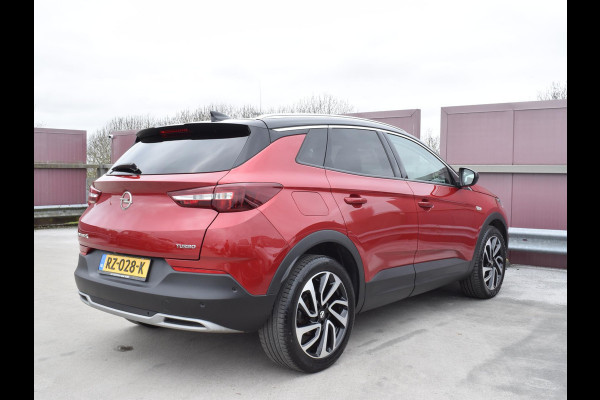 Opel Grandland X 1.2 Turbo Innovation 19" LM VELGEN | LEDEREN BEKLEDING | STOELVERKOELING | STOELVERWARMING| CARPLAY | ACHTERUITRIJCAMERA MET SENSOREN | E.C.C. | WINTERPAKKET |