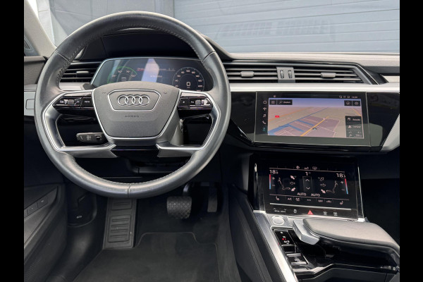 Audi e-tron e-tron 50 quattro Launch edition plus 71 kWh 2e Eigenaar,Navi,Clima,Cruise,Schuifdak,20" LM Velgen,Stoelverwarming,Leder,BTW Auto,N.A.P,APK tot 01-2026