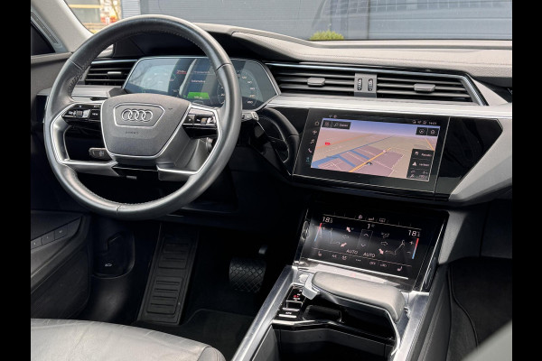 Audi e-tron e-tron 50 quattro Launch edition plus 71 kWh 2e Eigenaar,Navi,Clima,Cruise,Schuifdak,20" LM Velgen,Stoelverwarming,Leder,BTW Auto,N.A.P,APK tot 01-2026