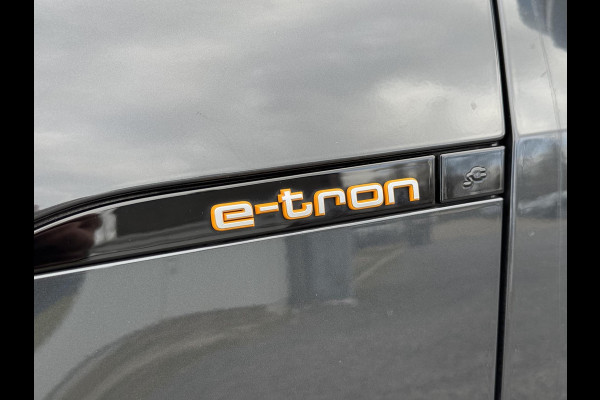 Audi e-tron e-tron 50 quattro Launch edition plus 71 kWh 2e Eigenaar,Navi,Clima,Cruise,Schuifdak,20" LM Velgen,Stoelverwarming,Leder,BTW Auto,N.A.P,APK tot 01-2026