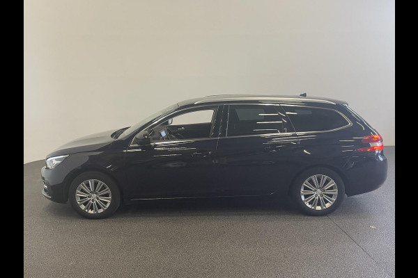 Peugeot 308 SW 1.2 PureTech 130 pk Aut. Blue Lease Premium Airco|ECC Navi PDC VA + Camera Full LED Panoramadak Trekhaak Comfortstoel+Massage Distributieriem vervangen bij 93891 km!