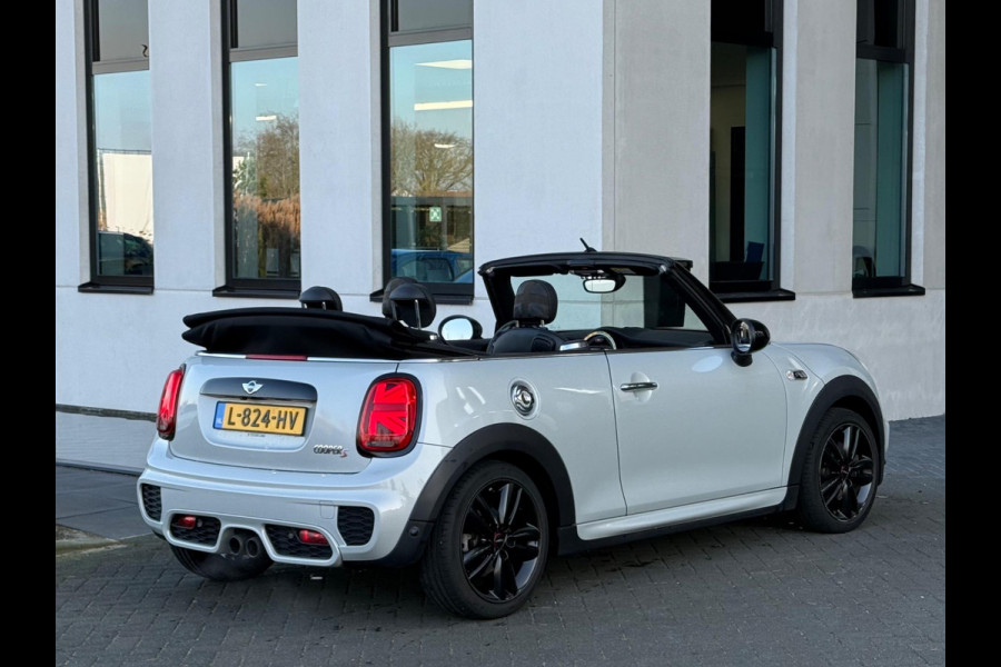 MINI Cabrio 2.0 Cooper S 192 pk automaat John cooper works, leder, led, achteruitrijcamera, vele opties