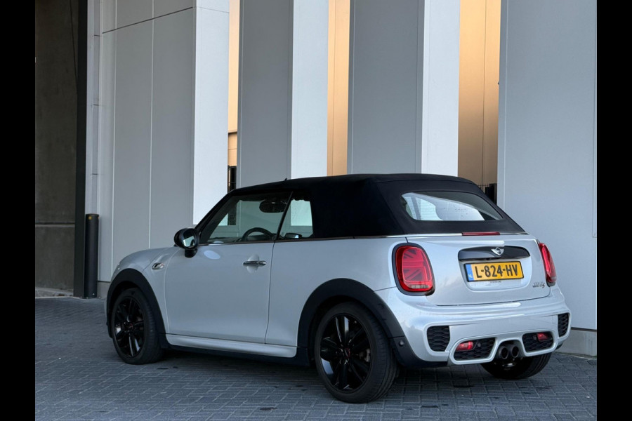 MINI Cabrio 2.0 Cooper S 192 pk automaat John cooper works, leder, led, achteruitrijcamera, vele opties