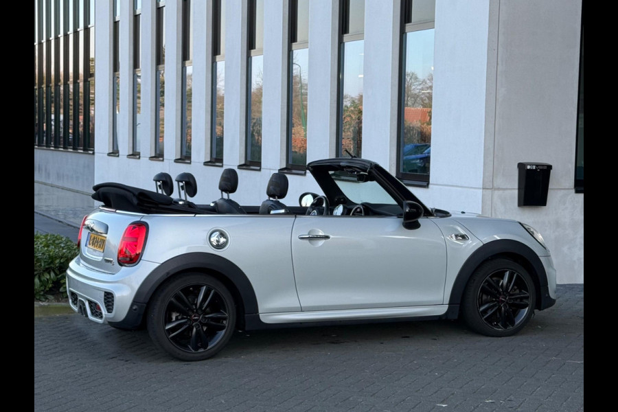 MINI Cabrio 2.0 Cooper S 192 pk automaat John cooper works, leder, led, achteruitrijcamera, vele opties