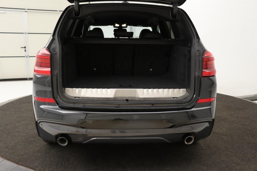 BMW X3 xDrive30e M Sport | Leder | Stoelverwarming | Camera | Carplay | Sfeerverlichting | DAB | Sportstoelen | Full LED