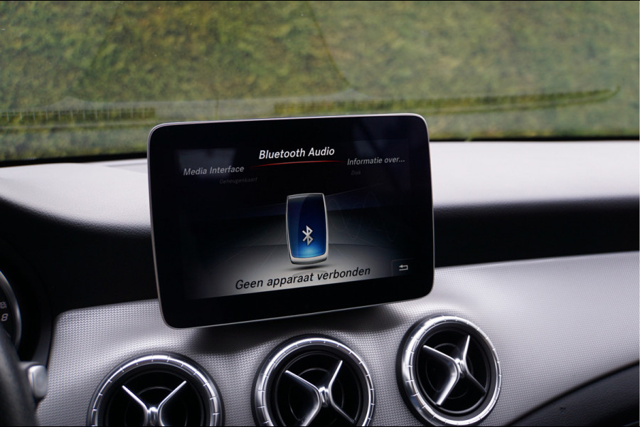 Mercedes-Benz CLA-Klasse Shooting Brake CLA 180 SB | Carplay Navigatie Camera