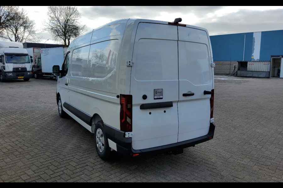 Renault Master ELECTRIC E-TECH Z.E. 87 KW - L2H2 GESLOTEN - 2000 KG. TREKGEWICHT