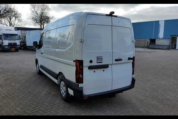 Renault Master ELECTRIC E-TECH Z.E. 87 KW - L2H2 GESLOTEN - 2000 KG. TREKGEWICHT