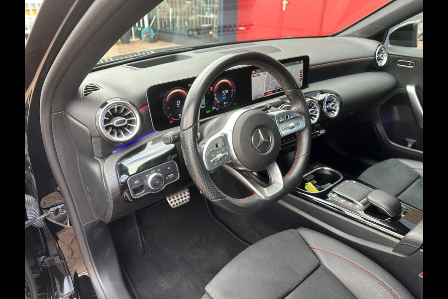 Mercedes-Benz A-Klasse 250 e AMG | HUD | Sfeer | Camera